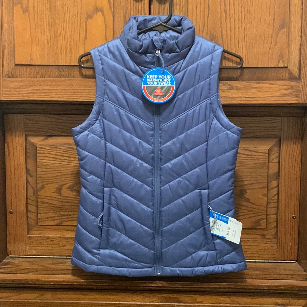 NWT Columbia Vest